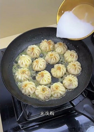 Crispy Dumpling Wrapper Buns - Easy Snack Recipe