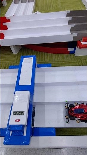 久しぶりのミニ四駆走行動画 コジマ高崎店 MEシャーシ B-MAX仕様です。