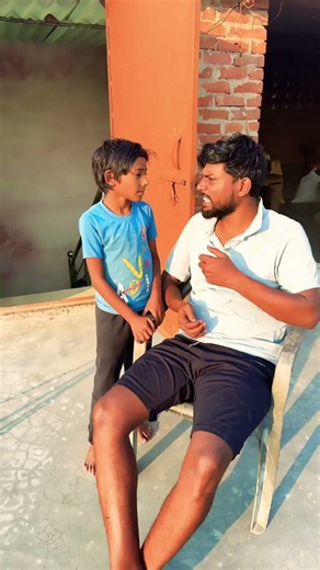 Introducing the "VitaWear SmartBand," a next-generation wearable gadget🎉