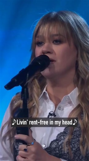 Watch Brandy Clark perform her Grammy nominated song, "Dear Insecurity," with Kelly Clarkson on the The Kelly Clarkson Show! 🎶💖 | Silva Hoxha