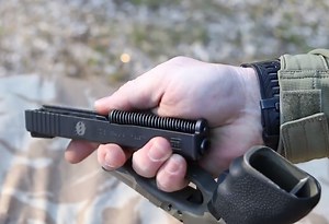 Video: Assembling and Firing a Glock 19 with One Hand | OutdoorHub