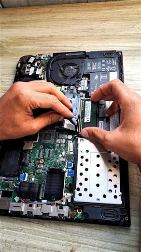 How to put RAM in Laptop | Lenovo ThinkPad
