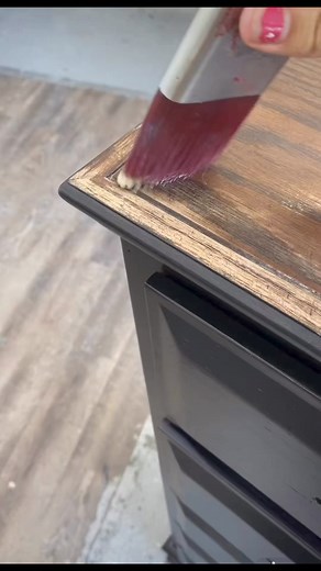 693K views · 7.5K reactions | Faux wood finish on this customers piece to match her nightstand set #tools #paint #painting #painter #paintedfurniture #fixerupper #faux #hack #howto #hacks #diyproject #diy #refinishedfurniture #refurbishedfurniture #beforeandafter #fypシ゚viral #DIY #home #homedecor #makeover #transformation #muebles #pintura | Rosie's Rustics | Facebook