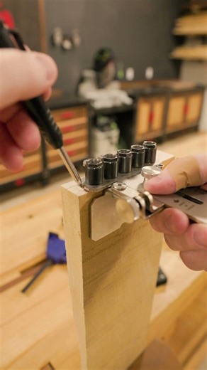 Easiest alignment and scribing on a Dowelling Jig... #woodworking