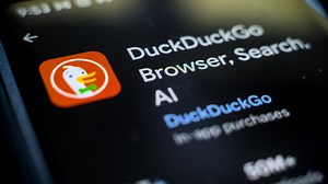 How DuckDuckGo's New Encrypted Voice AI Chat Compares With ChatGPT and Gemini