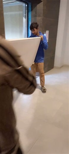 office workstations parts reached on destination p2