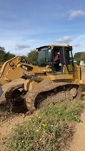 844K views · 5.5K reactions | Cat 963K in action at The Link Club’s working weekend today. | Awesome Earthmovers | Facebook