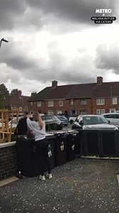 1.4M views · 3K reactions | SURPRISE!!! | Metro | Facebook