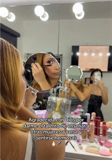 Ya estamos en clases de automaquillaje ✨🖌️🫰🏻 #maquillaje #clases #automaquillaje #femenina #amorpropio