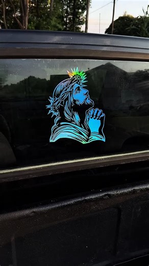 Custom Decals on Instagram: "SIGGANOS / FOLLOW US to see more awesome decal designs! 🤩 We have over 100 decal designs in our Etsy shop link in our bio ! WE MAKE CUSTOM DECALS! SEND US A MSG 🔥 #decal #carstickers #carwraps #trucks #automobile #truckdecal #customtruck #corridos #tumbados #diospordelante #truckmods #droppedtrucks #calcomanias #dios #diosconnosotros #autodecals #trokiando #silverado #diosesamor #chevy #gmc #sierra #gmcsierra #singlecab #shortbed #explorepage #socal #fyp"