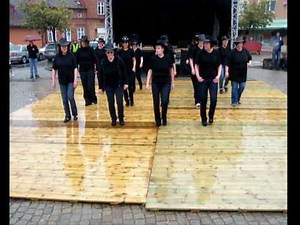 Country Walkin' LineDance