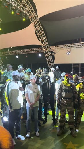 Ce jeudi 25 décembre 2025 Les derniers moments forts de la campagne présidentielle du GMD au palais du peuple 🇬🇳 Rendez-vous 🗳️le 28 décembre 2025 vive GMD 1 coup ✊🏾 K Ō