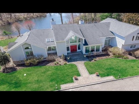 19 Mallard Drive, Lloyd Harbor, NY Presented by Anthony LaBella.