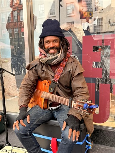 Steven Dan Russell in Hereford #guitar #buskers #music #england | BuskersofGlasgow