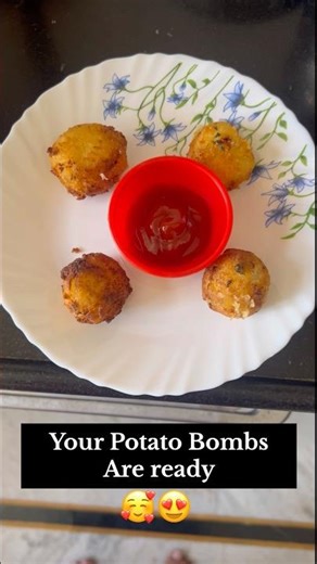 These potato bombs will explode your taste buds🥰😋 #potatosnacks #potatobites #potatorecipes #tasty