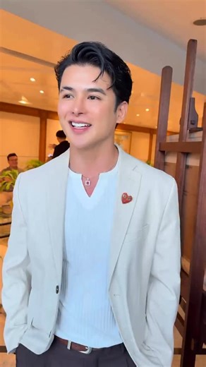 1K views · 49 reactions | TEEJAY, READY NA FOR MORE CHALLENGING ROLES? 朗 Newly signed Sparkle actor Teejay Marquez reveals the roles he’s most excited to take on with GMA! #KapusoQuickQuestion #GMANetwork #Kapuso | GMA Network | Facebook