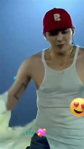 Looking forward to you changing clothes 😅🤭🥰 #gd #gdragon #shorts #music #bigbang #kpop #love