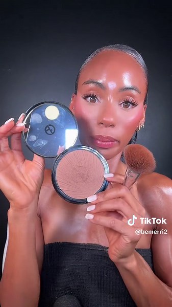 Must-Have Armani Luminous Silk Powder Bronzer for Summer Glow