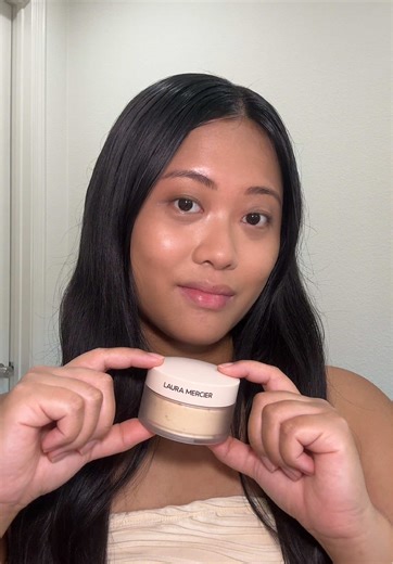 from oily to matte skin @Laura Mercier translucent loose setting powder ultra blur their setting powder has been one of my favorites since I was in high school #lauramercier #lauramerciertranslucentpowder #makeup #tiktokshoprestock #fyp