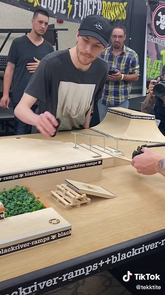 🥇360 Flip FS Nose Blunt 👉🏼 Nollie Flip! Best Trick (Street) @usafbl #fingerboard #skate #techdeck #fy #competition #win #gold