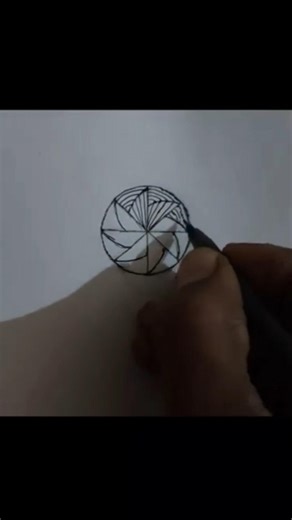 Amazing Circle Pattern Drawing 😍 | Easy Mandala Art #shorts