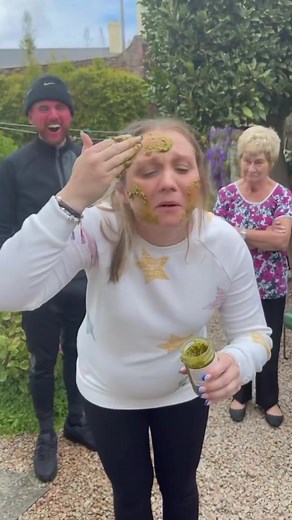 12K views · 351 reactions | CAN YOU STOP IN TIME PRANK 藍藍藍藍....