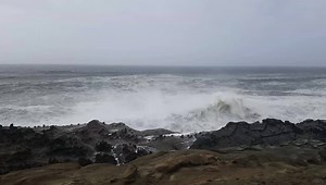 1.8K views · 157 reactions | Stormy Coos Bay  Sea! HUGE WAVES ⭕️regon’s Bay Area ℹ️Keep in touch with all topics “Coos” by ing or Following regon’s Bay Area TODAY! www.facebook.com/oregonsbayarea ________ Video Courtesy: Sandy Arquette Slay | Oregon's Bay Area | Facebook