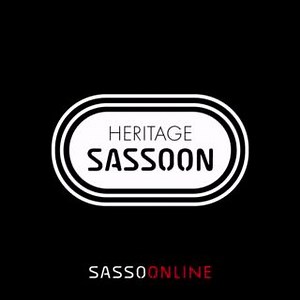 ALTERNATIVE HAIR SHOW 2018 – Backlight Blacklight was inspired by the work of hairdresser turned photographer Are Galland and his seminal work of flying hair with iconic photographer Richard Avedon. The models were saturated in black ultraviolet light as they sashayed down the catwalk to the soundtrack of Rose Royce ‘’Wishing on a Star’’. Available to watch now @ Sassoon Online https://www.sassoon-online.com/sassoon-gallery/alternative-hairshow-2018-blacklight?location=Online | Sassoon Academy