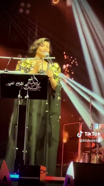 Sherine Live Concert Performance in Istanbul