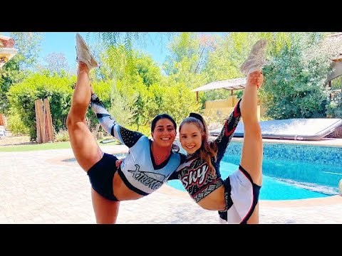 Anna Acrobatics: Anna mcutlly's most flexible moment's official.