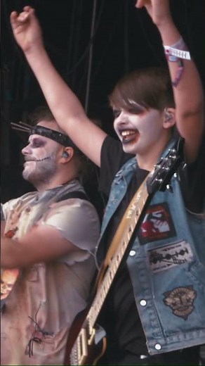 Evil Scarecrow & 12 year old Alfie Wood: "Robototron" Live at Bloodstock #evilscarecrow #bloodstock