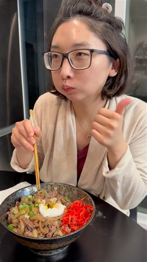 Easy yoshinoya at home. Was actually really good but hard to beat actual yoshinoya. | POV Husband