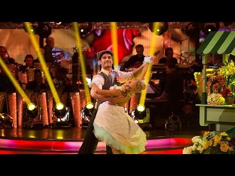 Thom Evans & Iveta Foxtrot to ‘Build Me Up Buttercup’ - Strictly Come Dancing: 2014 - BBC One