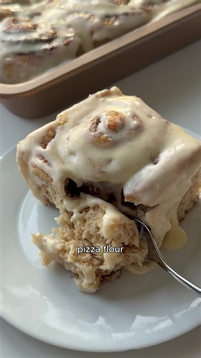 Everyone Cinnamon Rolls ✨Easy and GF, DF, RSF, V, K I tried all the most popular gluten free and regular cinnamon roll recipes online, so that I could figure out how to create something that’s simpler to make, and that even more people can enjoy. Whether you also need it be dairy free, vegan, or keto - I got you! I’ve tested this 8 times now and it’s THE ONE. You only need 12 ingredients - and there’s lots of options for substitutions. I tried sharing the recipe in caption but it doesn’t fit - s