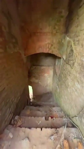 👉 “Thakurganj se 5 minute door… yeh hai asli Bhoot Bangla 😱”