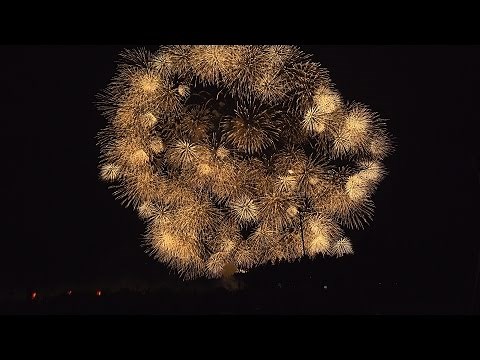 【世界一の巨大花火 正四尺玉】片貝まつり 2016 奉納大煙火 World's Biggest 48 inch Fireworks shell - Katakai Japan 4K