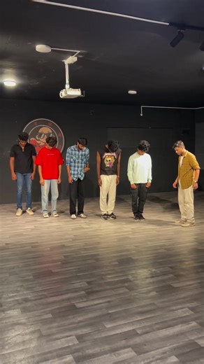kanmaniyee🤍 . . With ma boys😎 Space @lazymonk_studios . #dance #viral #trending #dhee @Bmsce Bmsit @Taurus.....♉️ @Ad- max education @FirstStepConsultancy @Ontrack Education @M&M Consultancy @EDUCARE CONSULTANCY, BUTWAL @Alpine Educational Consultancy @Alright LernerX @AUSCAN EDUCATIONAL CONSULTANCY