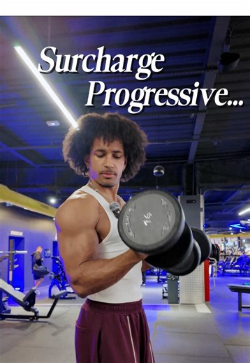 La surcharge progressive‼️ Tu peux t’assurer de progresser si tu mets les bonnes méthodes en place! Assuré toi de savoir combien de rep, de séries et de temps de repos! Ne passe pas 3 h à la salle et travaille intelligemment ✅ Augmente légèrement la charge toutes les 2-3 semaines ou le nombre de rep ou encore réduit les temps de repos🔥 . . . #fitnesspark #exercice #gymtok #tuto #biceps