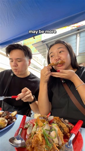 Swapping the iconic Chicken Rice to this fried version 🇲🇾🍗