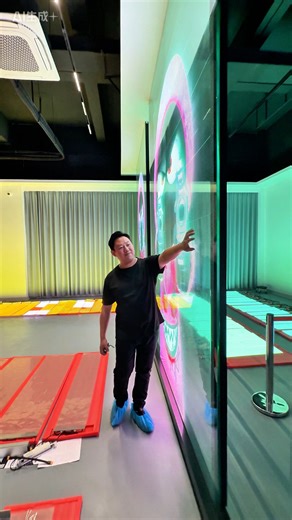 张云 on Instagram: "Zhongnuo Technology focuses on R&D and manufacturing of LED flexible transparent film displays. Standard product sizes include: P4 (240X1000mm), P5 (320x1000mm), P6.25 (400X1000mm), P8 (400x1000mm), P10 (400x1000mm). Custom sizes are available. Products of the same specification can be spliced into large screens. Installation is simple - just stick it on the glass surface, connect to a phone/computer/USB drive, and you can display images. Products are delivered worldwide via ex