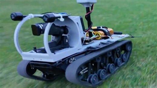 数字图传 玩具车如何打造高清履带突击车