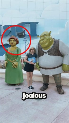 She Snapped a Photo With Shrek But Didn't Expect This😱
