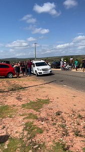 Hoje o povoado Catu Grande se entristece para dizer adeus a um homem cujo nome sempre foi sinônimo de bondade, fé e simplicidade. José Domingos, o nosso querido Bida, partiu deixando um rastro de saudade, mas também um legado de amor que o tempo jamais irá apagar. Homem evangélico, pai dedicado, avô carinhoso e bisavô presente, Bida foi daqueles que construíram sua história de cabeça erguida, com o coração entregue a Deus e as mãos sempre estendidas para o bem. Sua vida foi exemplo de humildade,