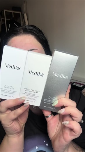 So far I’m really enjoying these products! @Medik8 #medik8#medik8crystalretinal3#medik8liquidpeptides#advancedskincare