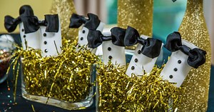 DIY New Years Eve Tuxedo Poppers