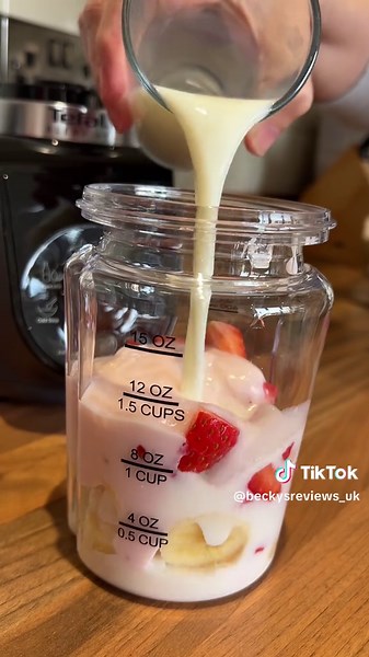 Trying out my brand new Tefal Blend Up Mini Blender I was so excited to have been chosen for this test by @Home Tester Club 🎉 I genuinely love this product and will be using this so much over the summer ☀️ #tefal #tefaluk #tefalblender #tefalblend #tefalblendup #blendup #blender #miniblender #blending #strawberry #banana #yoghurt #milk #milkshake #strawberrymilkshake #strawberryandbananamilkshake #test #tester #productesting #free #freebie #becky #beckysreviews #beckysreviews_uk #hometesterclub