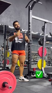 635K views · 6.8K reactions | Cuéntame ¿tú usas esos seguros o no sabías que existían? 類#tutorial #gym #gimnasio #fitness #squats #legday #fail #gymrat #ejercicio #reels | Chuy Almada | Facebook