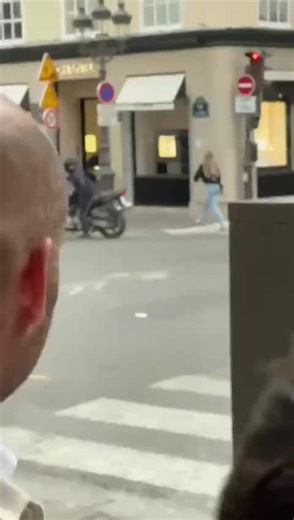 Braquage chez Chanel #paris