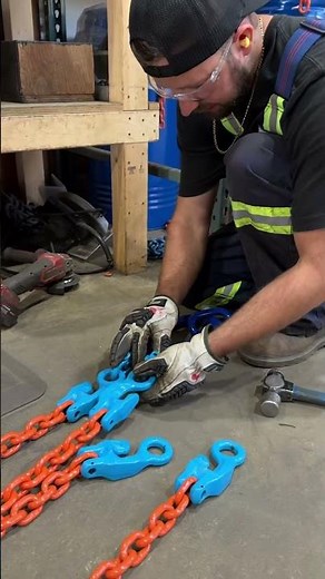 Another custom build of our classic orange 3/8” grade 100 lifting chains