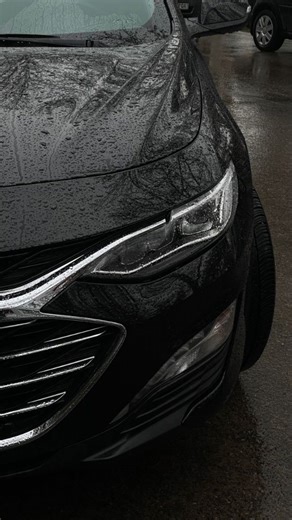 Официальный ⚠️ on Instagram: "#🇯🇵Japan is turning footsteps into electricity! ⚡ Using piezoelectric tiles, every step you take generates a small amount of energy. Millions of steps together can power LED lights and displays in busy places like Shibuya Station. A brilliant way to create a sustainable and smart city — turning m..."